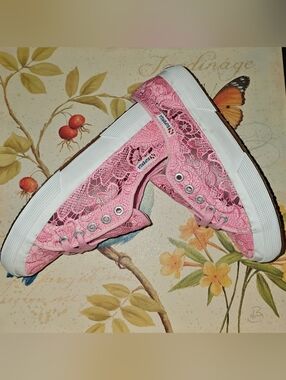 Superga Pink Lace Slip-On Low-Top Superga Pink Lace Sneaker Model S008YASneakers